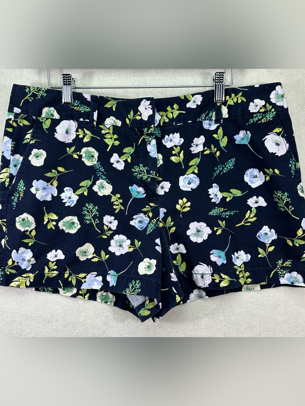 LOFT Outlet Floral Shorts Size 12 Navy Blue Spring Summer Tailored